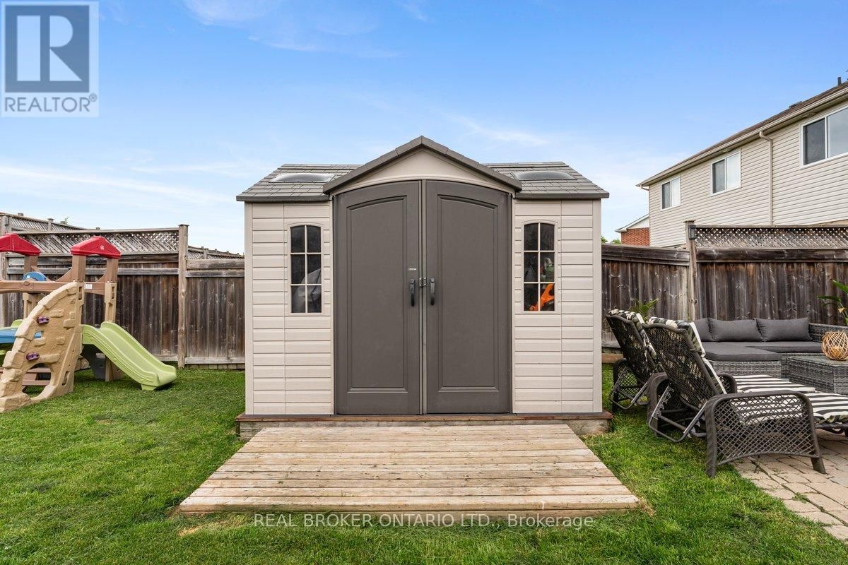 16 BUCHANAN DRIVE Image 28