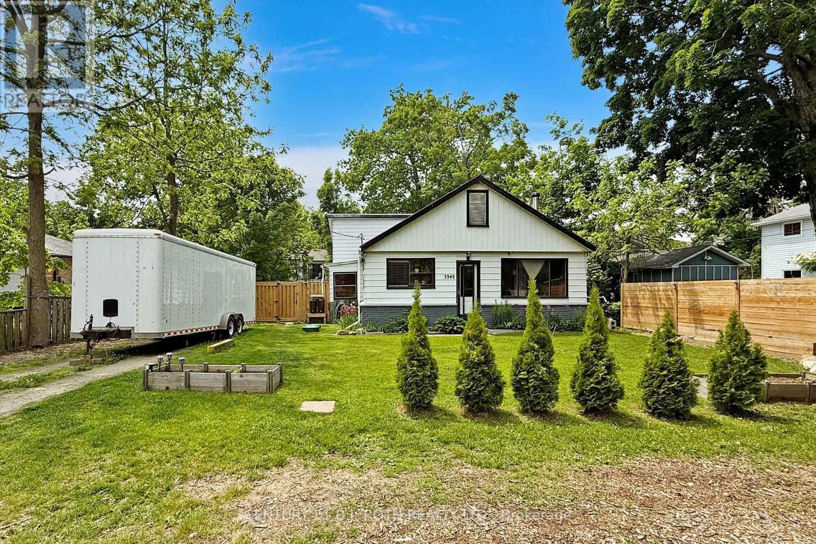 3948 ALDERLY AVENUE Image 1
