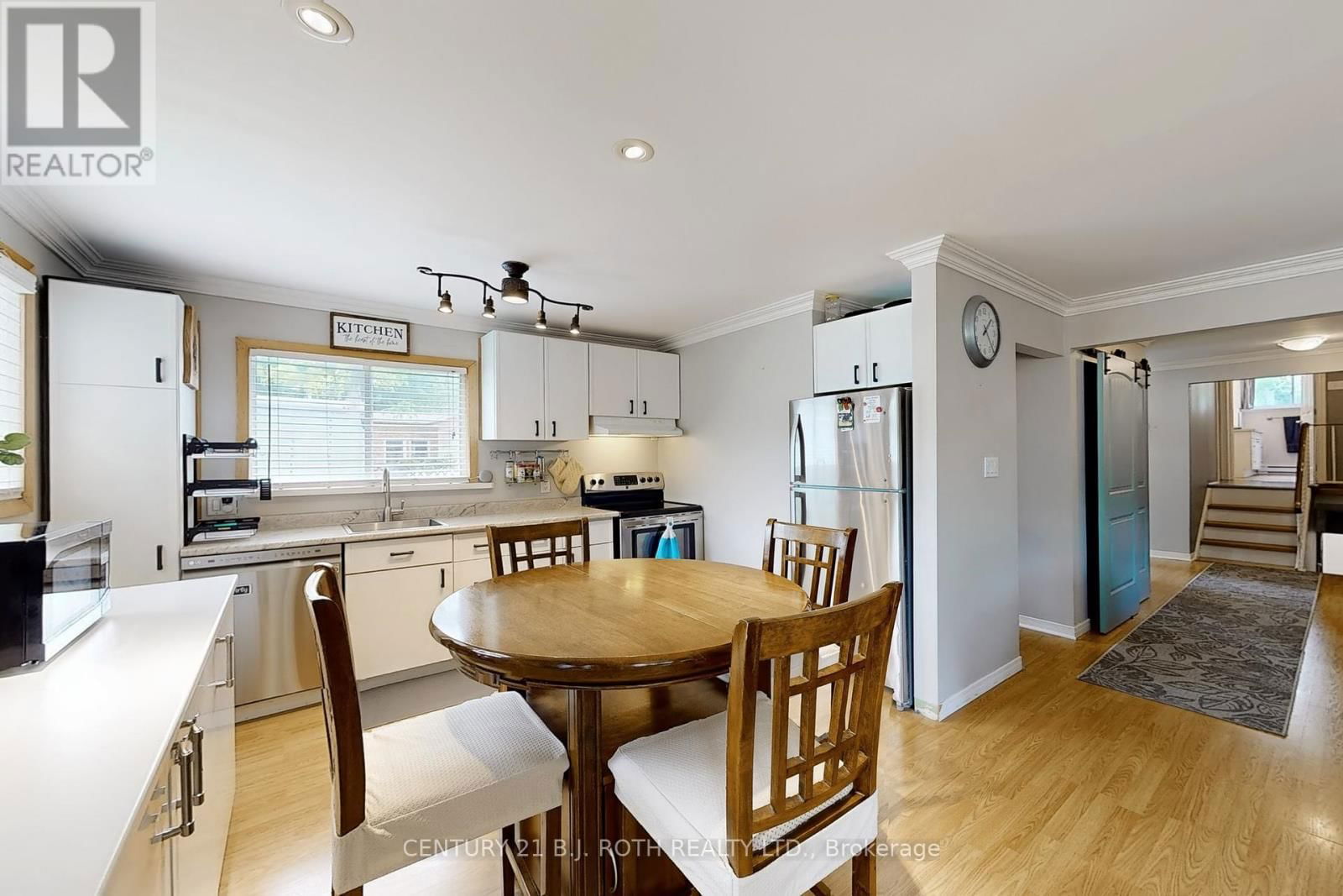 3948 ALDERLY AVENUE Image 12