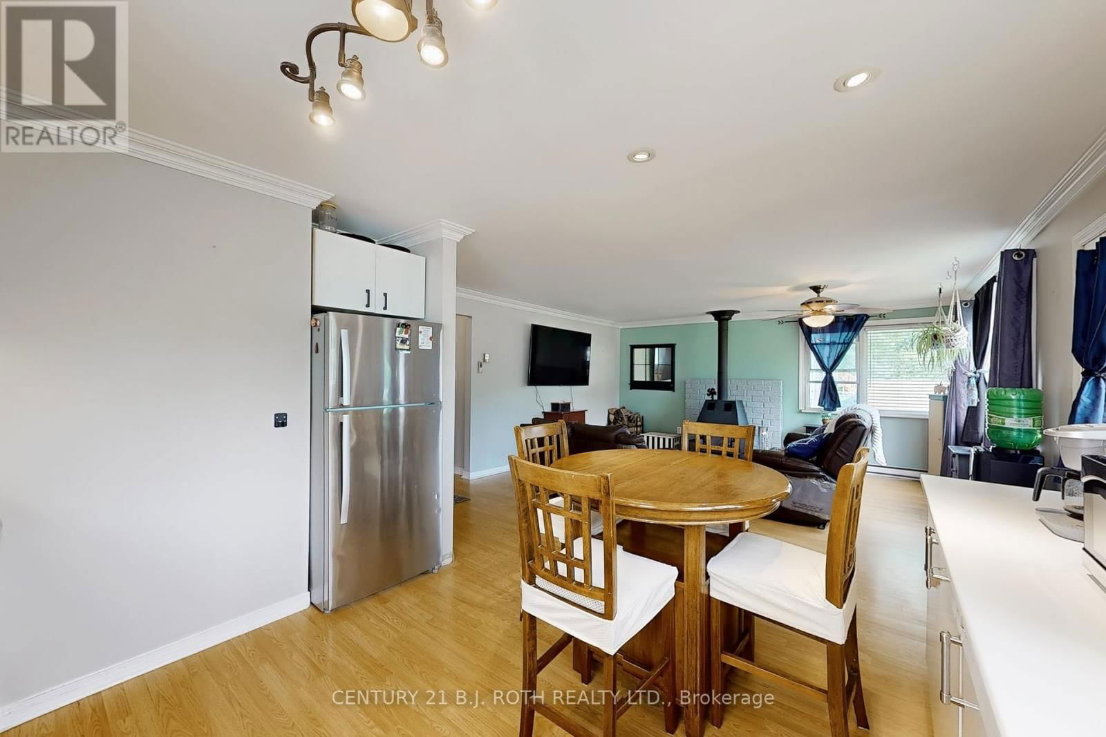 3948 ALDERLY AVENUE Image 13