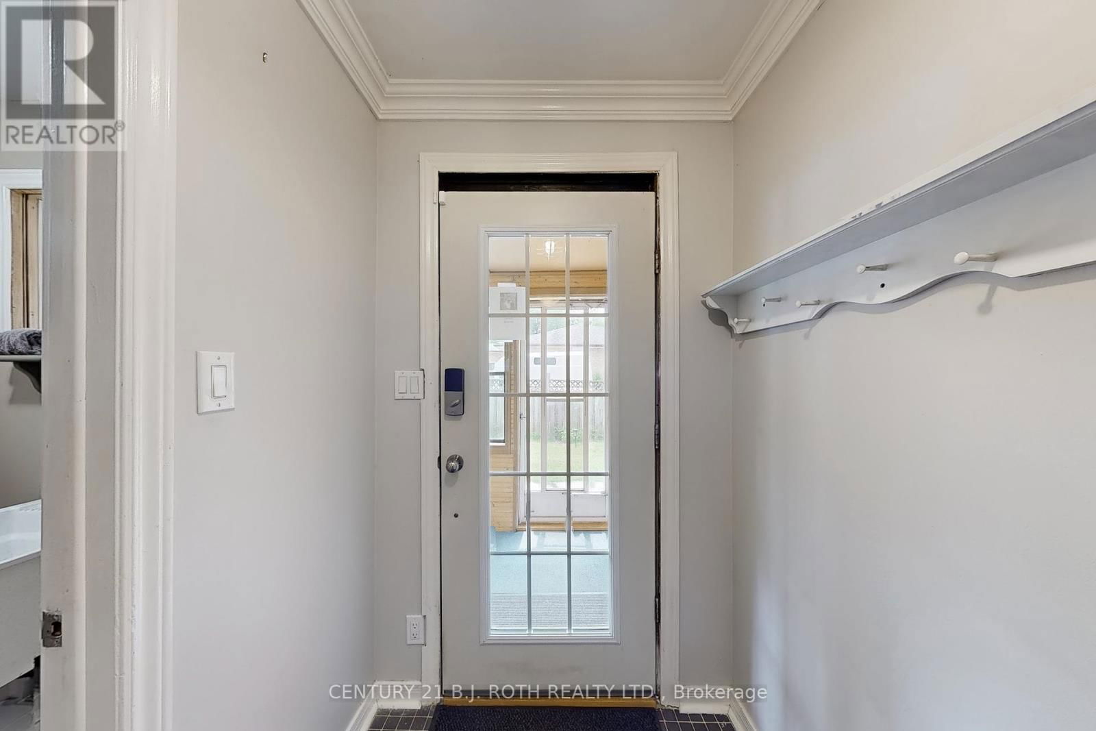 3948 ALDERLY AVENUE Image 19