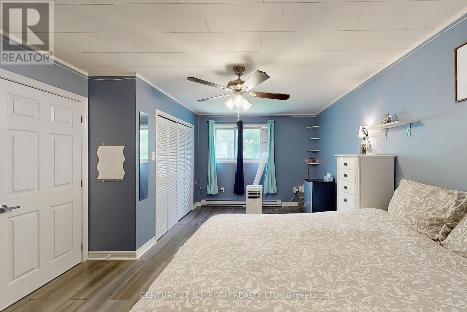3948 ALDERLY AVENUE Image 23