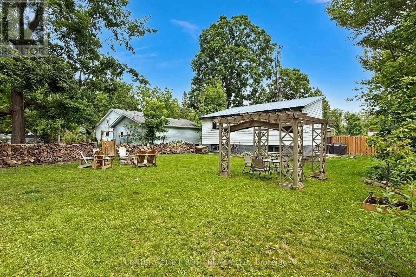 3948 ALDERLY AVENUE Image 35