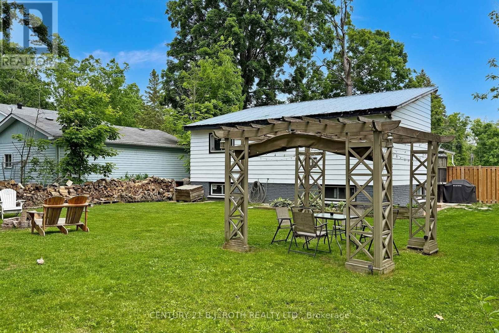 3948 ALDERLY AVENUE Image 37