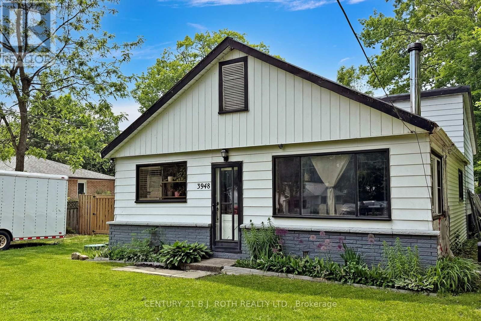 3948 ALDERLY AVENUE Image 5