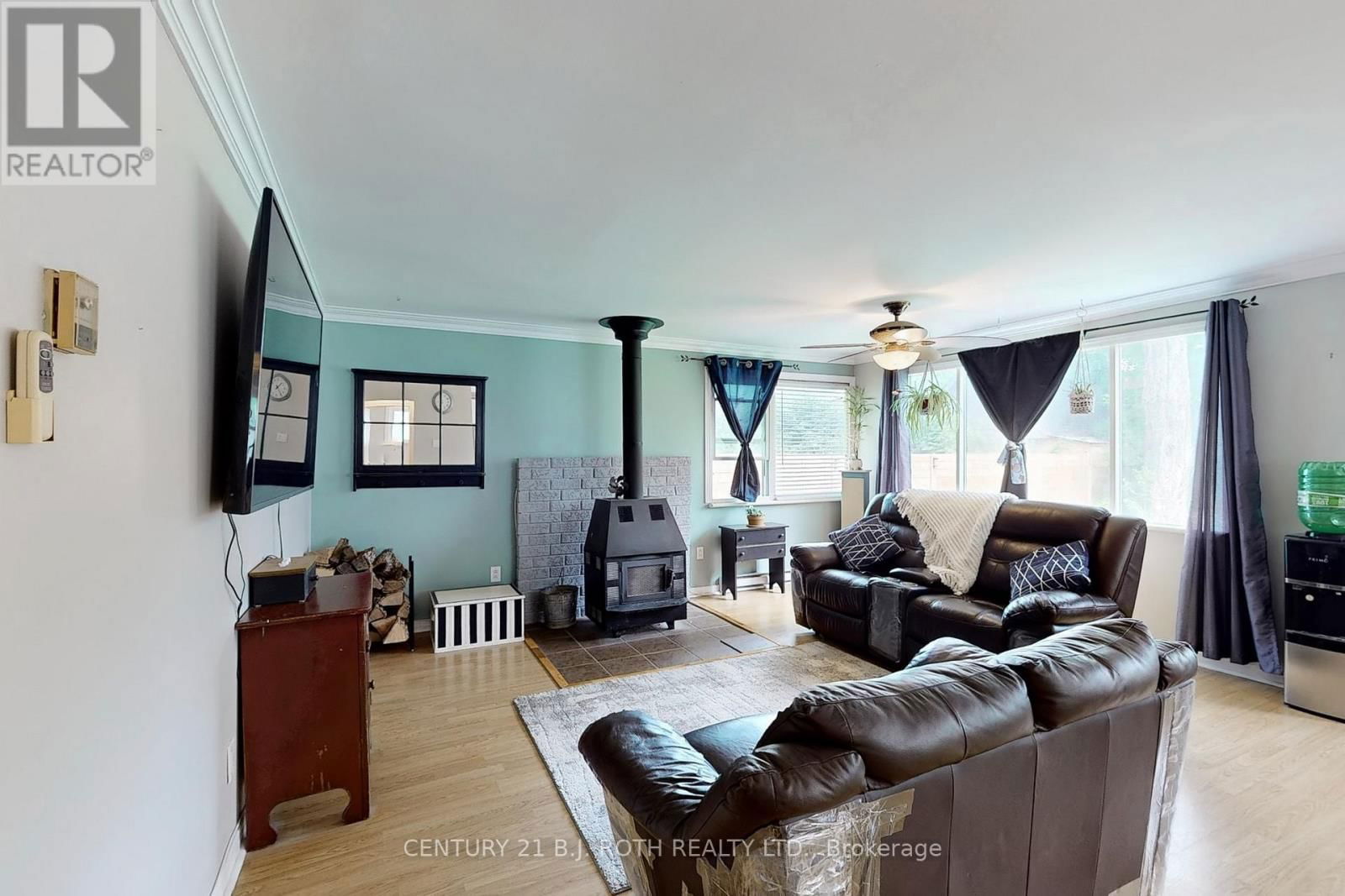 3948 ALDERLY AVENUE Image 8