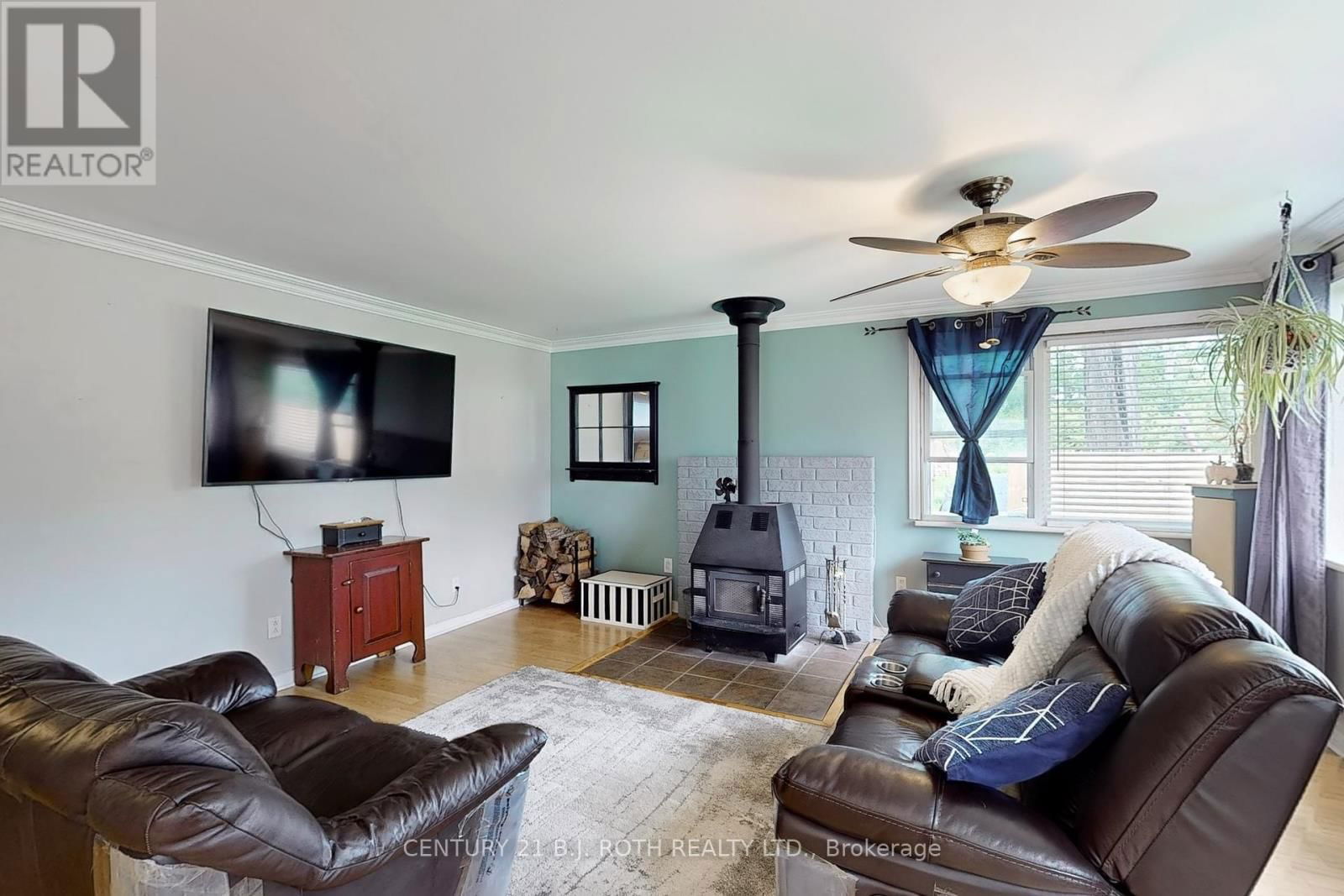 3948 ALDERLY AVENUE Image 9