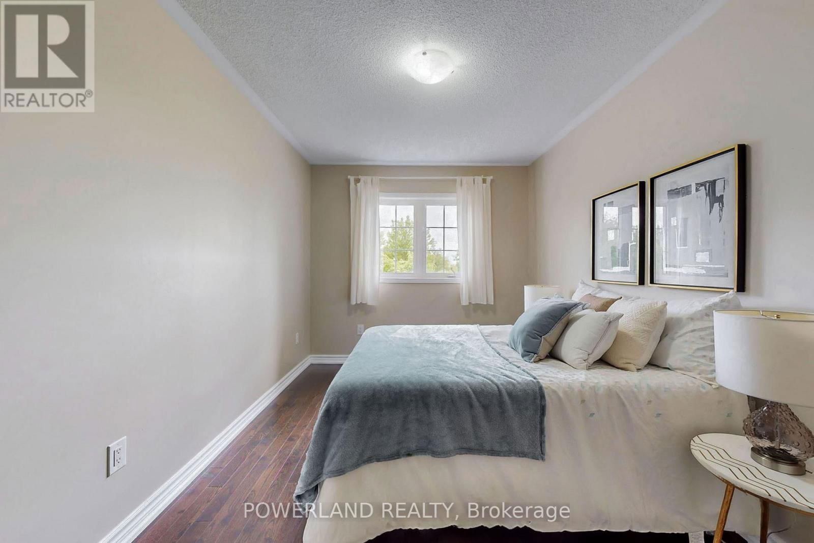 111 SPRUCE PINE CRESCENT Image 28
