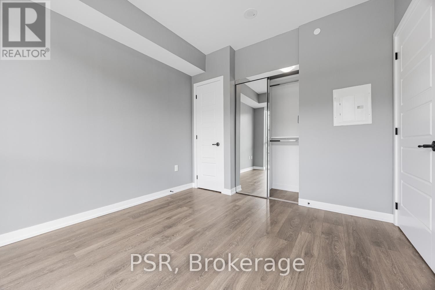 233 - 415 SEA RAY AVENUE Image 19