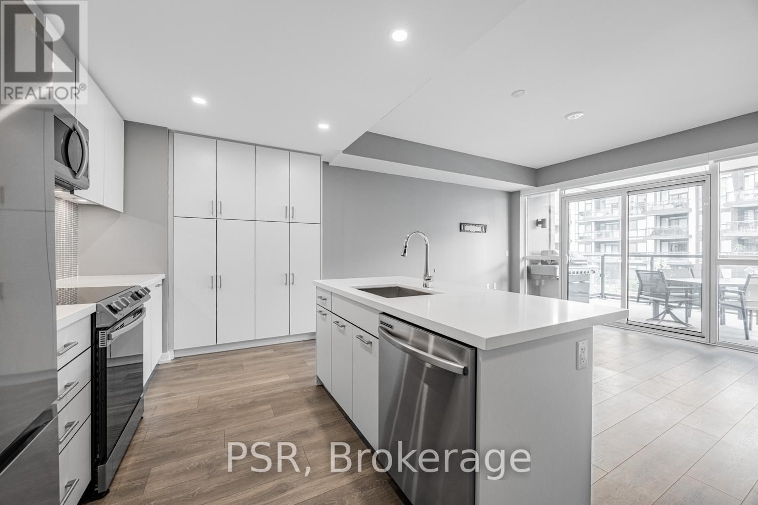 233 - 415 SEA RAY AVENUE Image 2