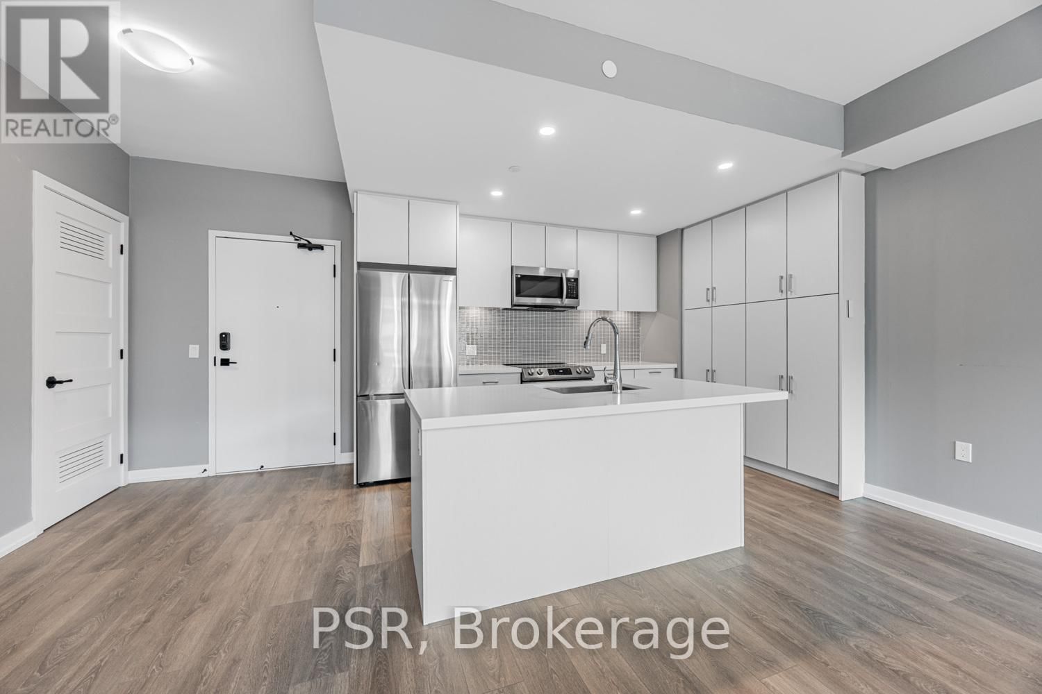 233 - 415 SEA RAY AVENUE Image 4