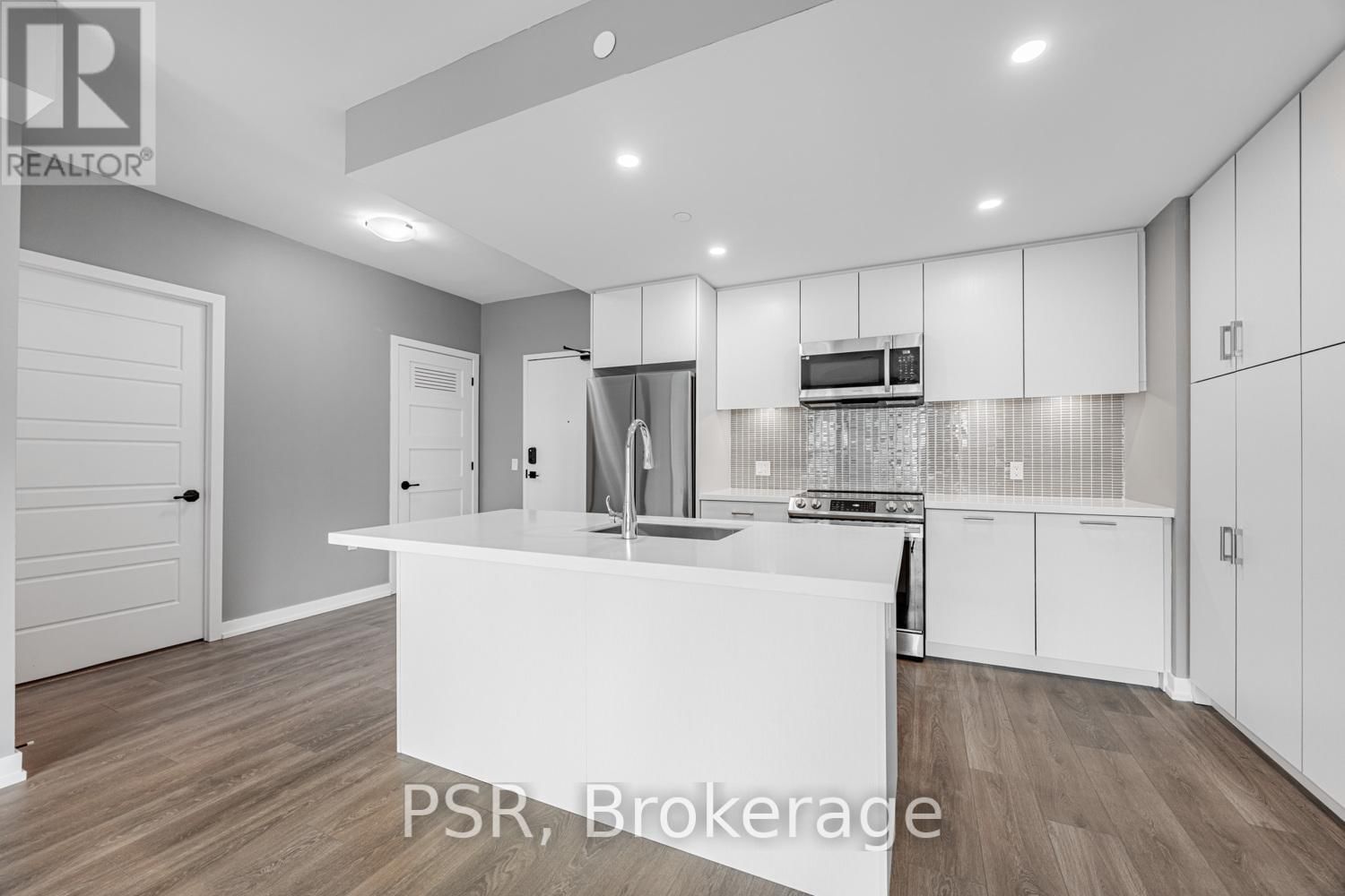 233 - 415 SEA RAY AVENUE Image 6