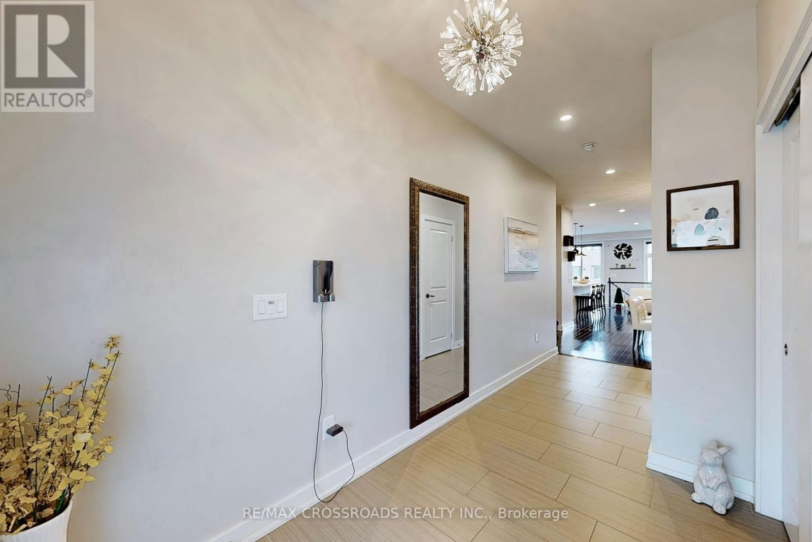 92 DARIOLE DRIVE Image 21