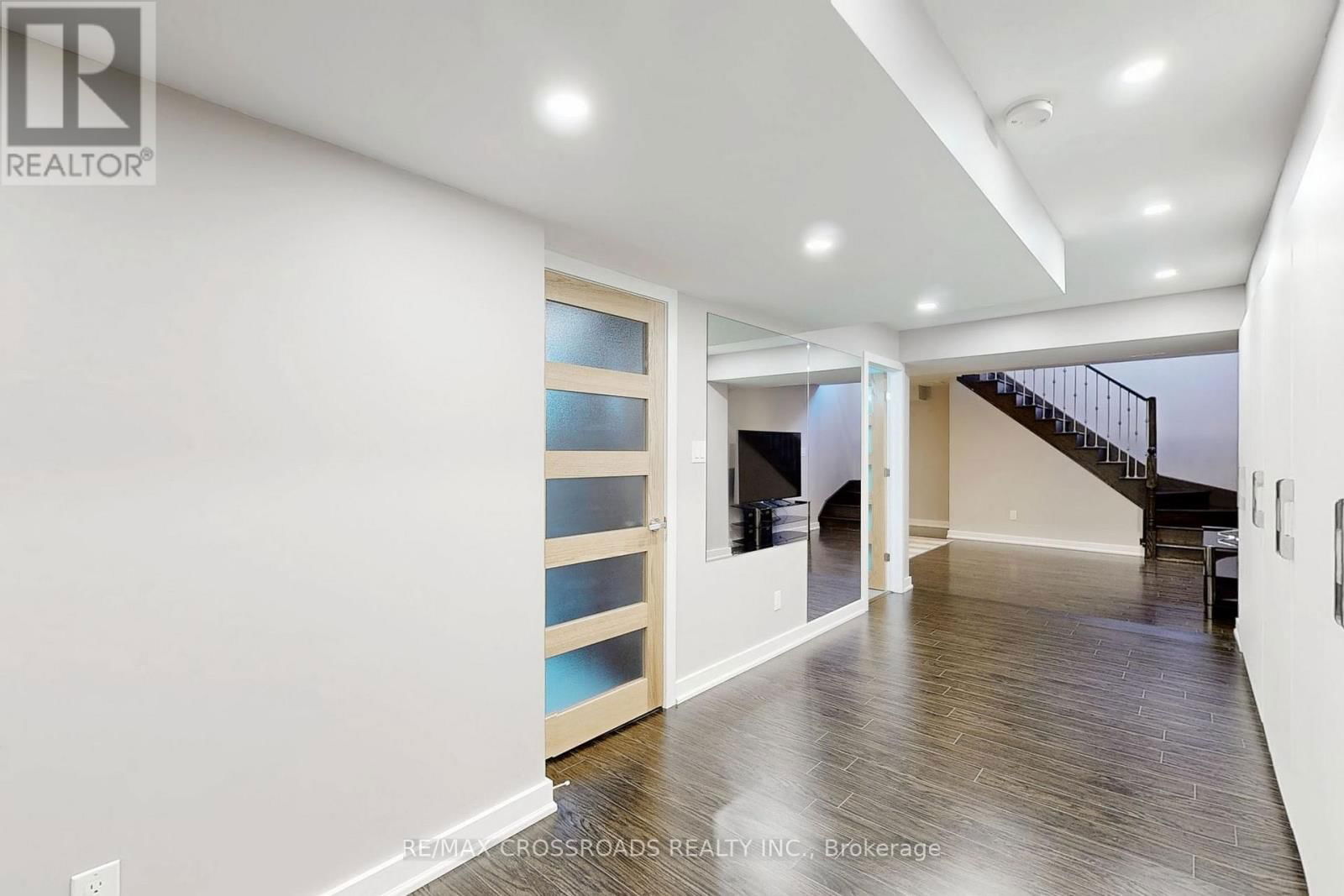 92 DARIOLE DRIVE Image 41