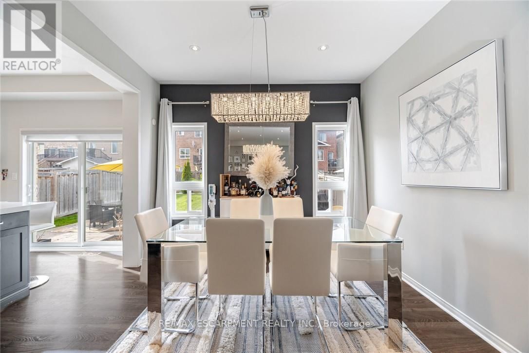 66 SLACK STREET Image 12