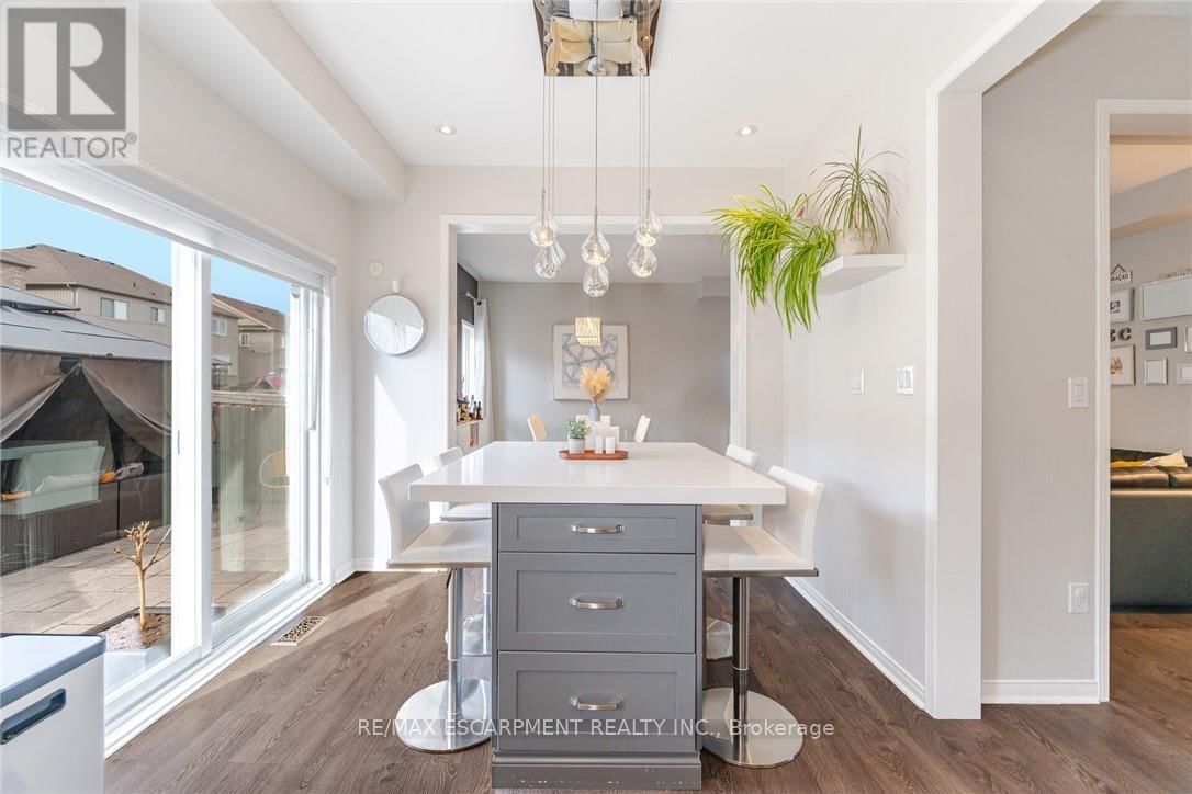 66 SLACK STREET Image 15