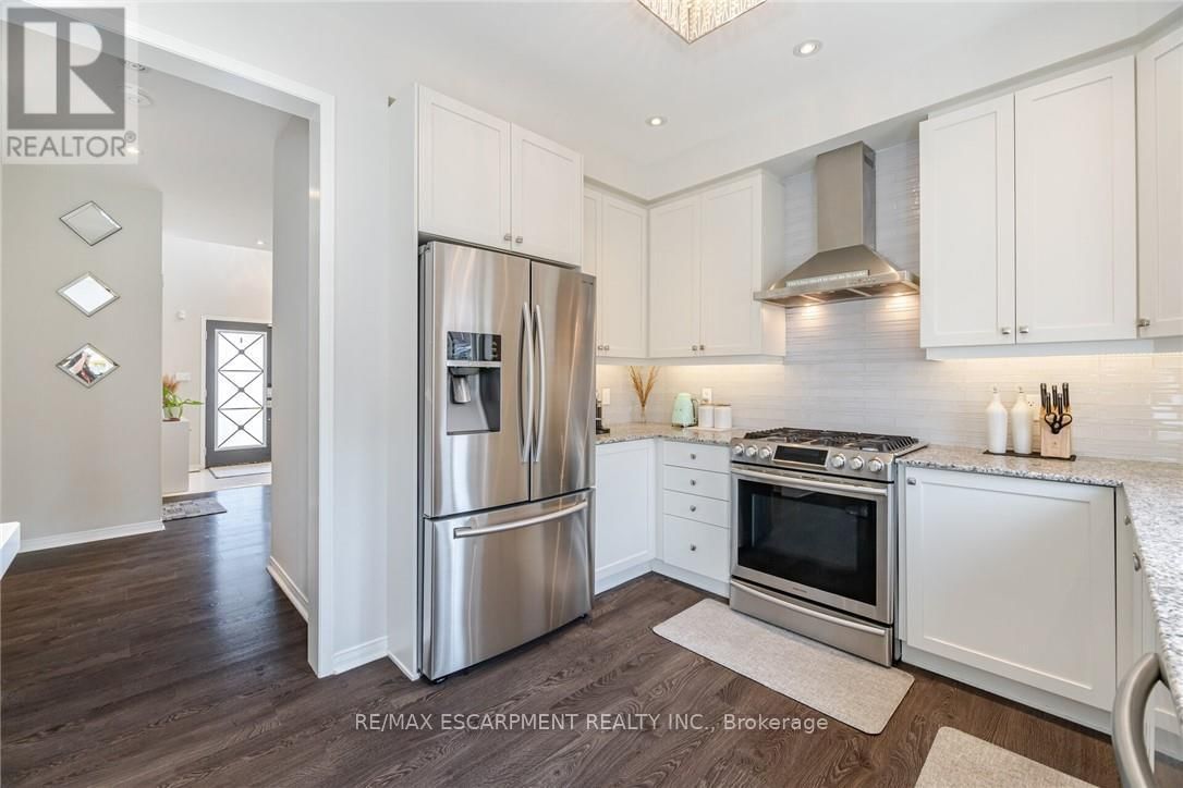 66 SLACK STREET Image 19