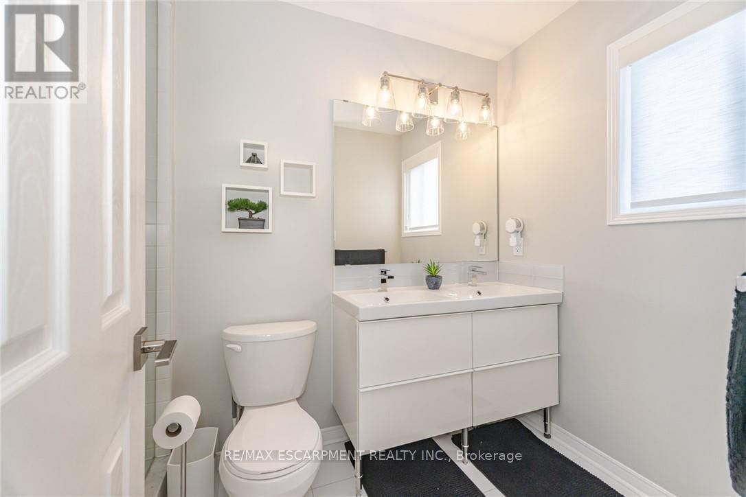 66 SLACK STREET Image 26