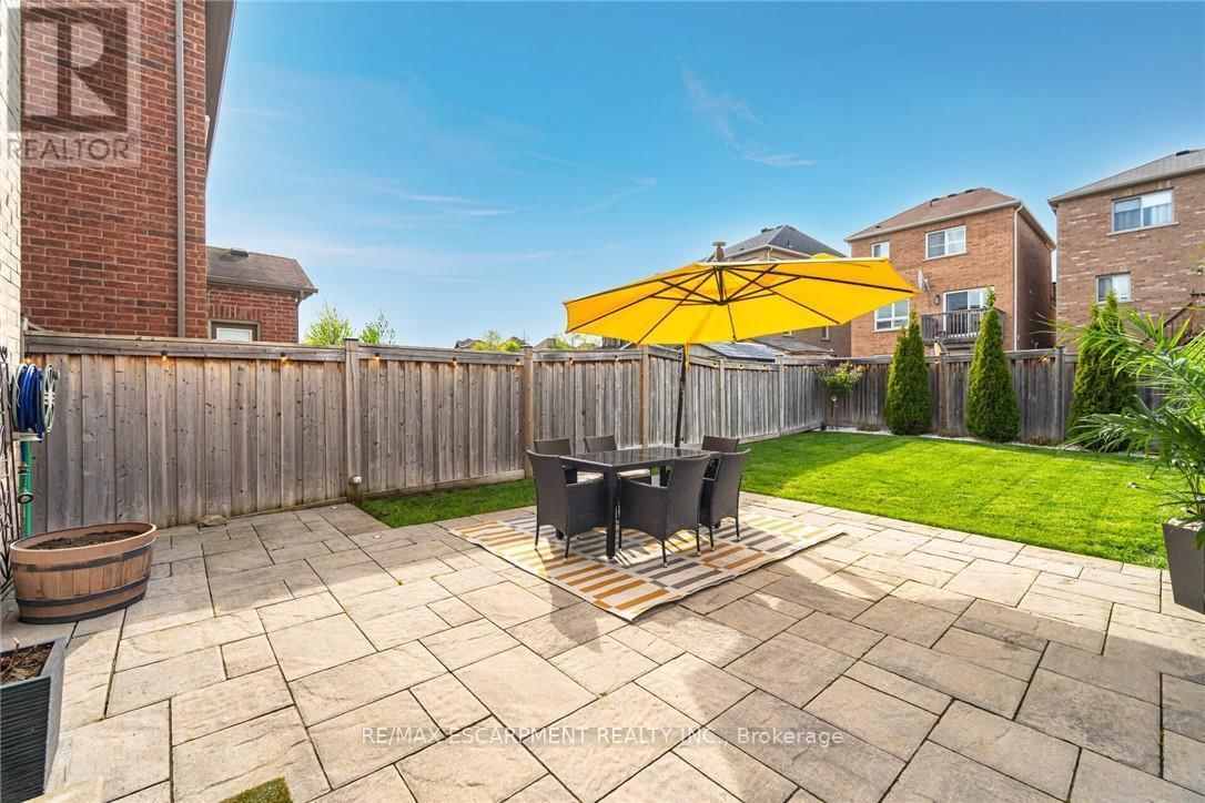 66 SLACK STREET Image 35