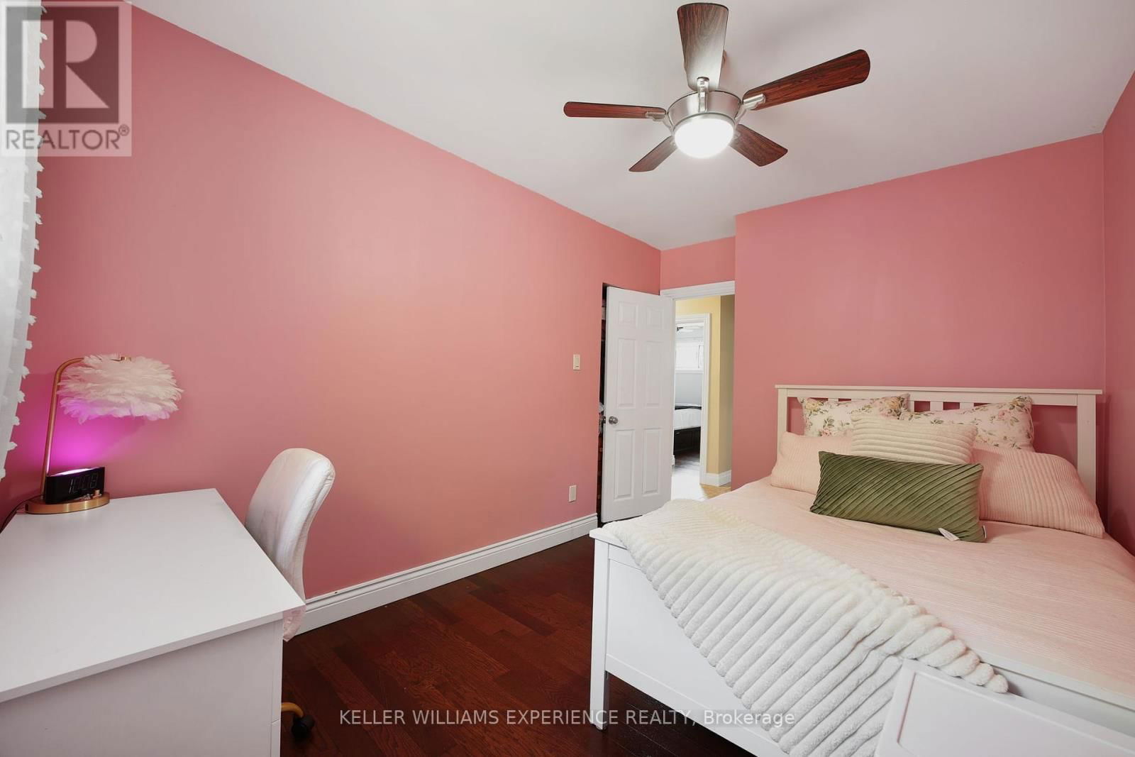 85 GLADMAN AVENUE Image 24
