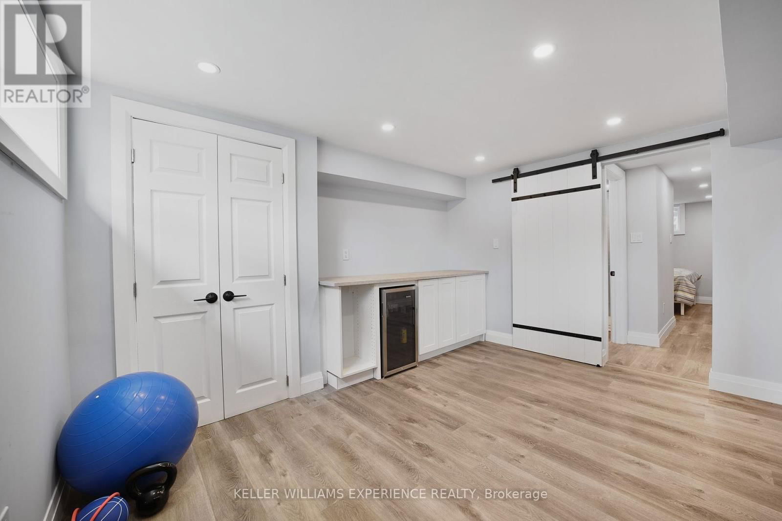 85 GLADMAN AVENUE Image 29