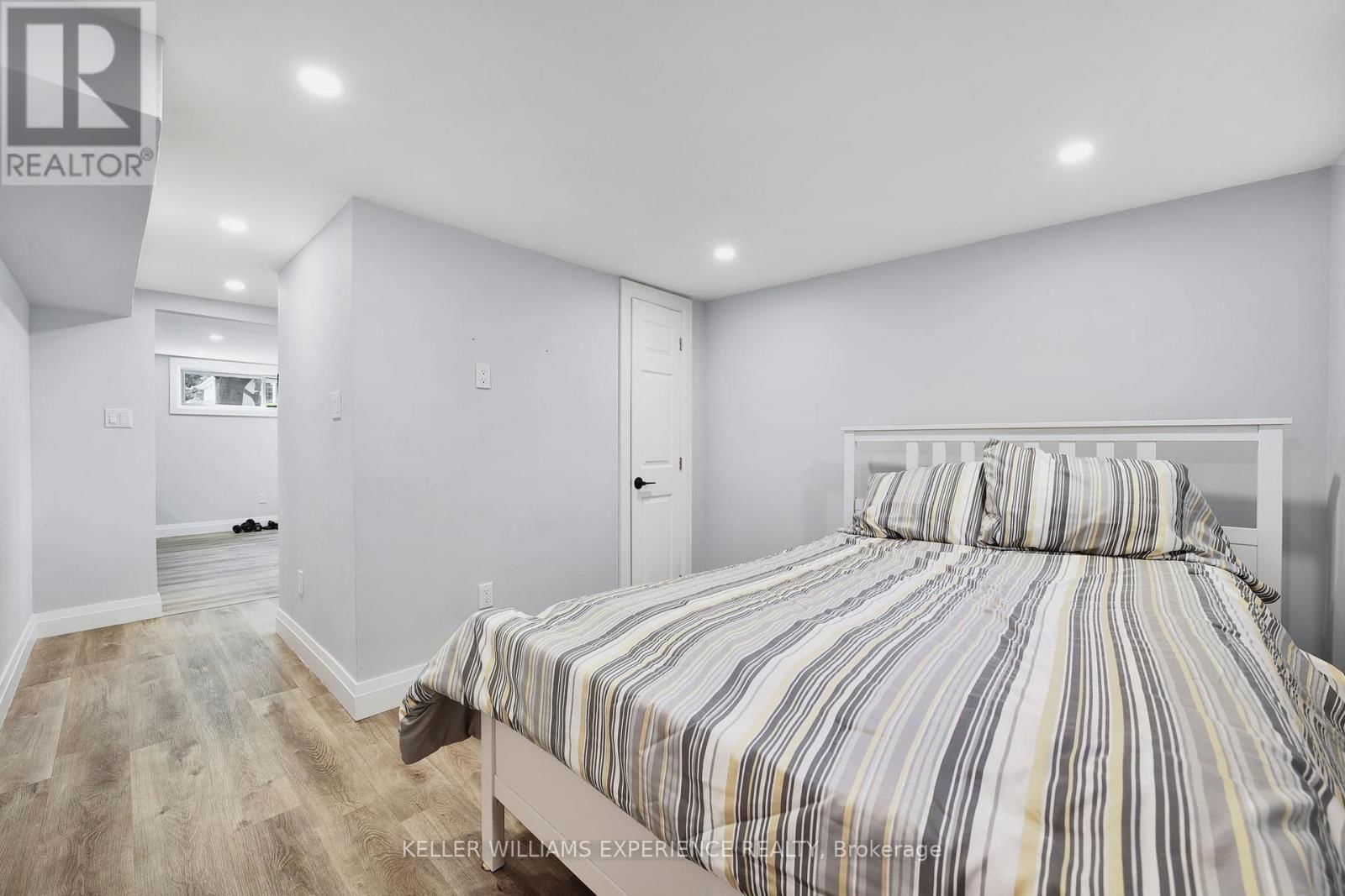85 GLADMAN AVENUE Image 30