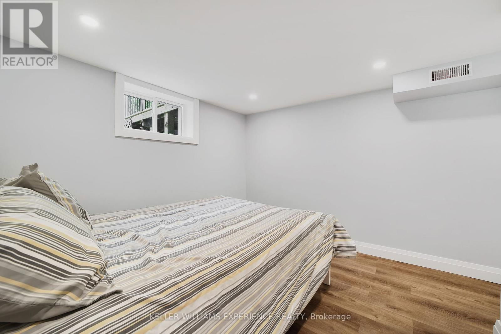 85 GLADMAN AVENUE Image 31