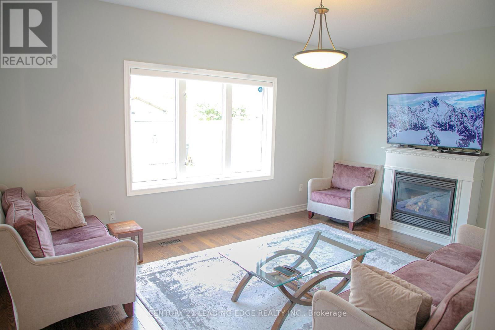 112 LORMEL GATE Image 12