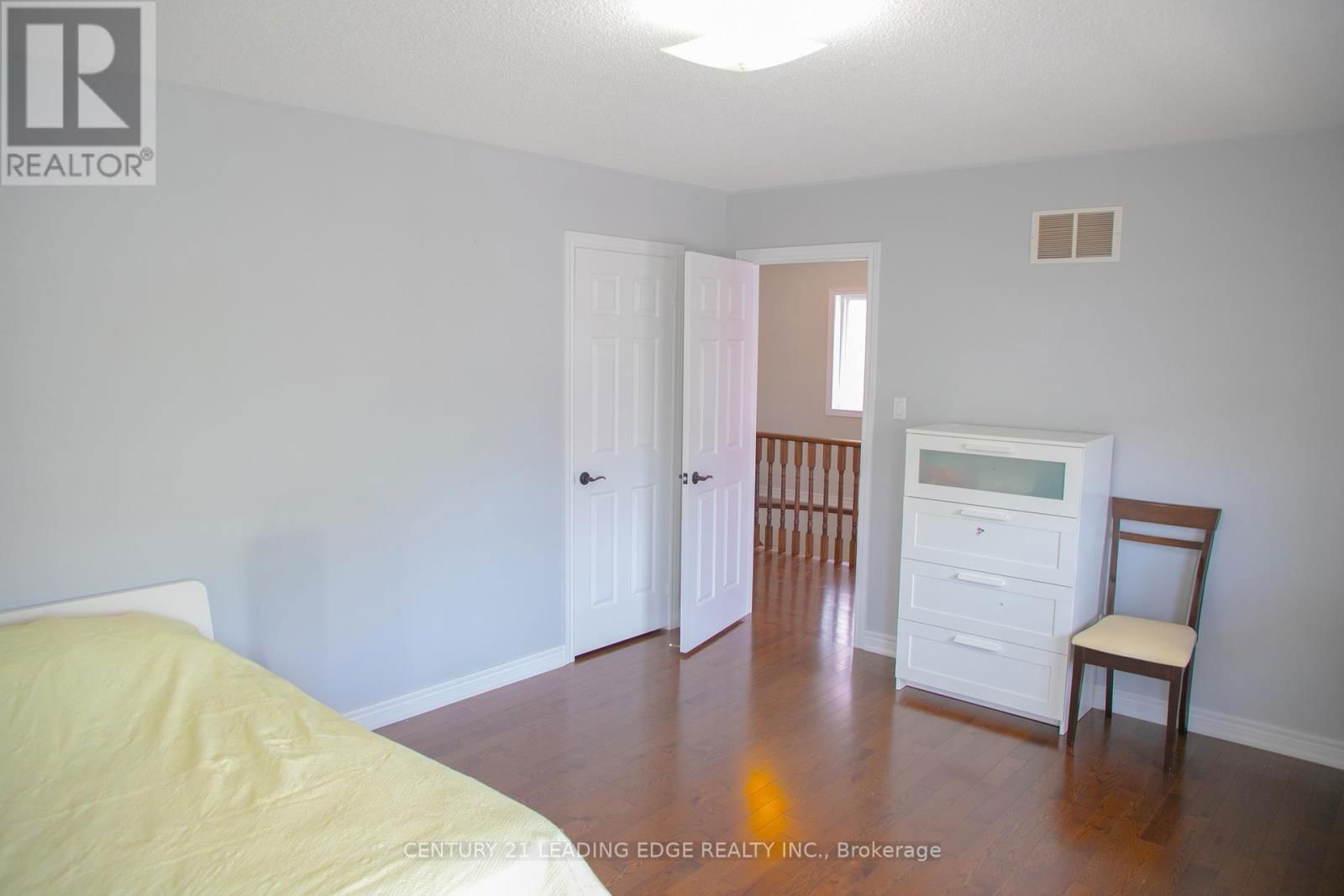 112 LORMEL GATE Image 21