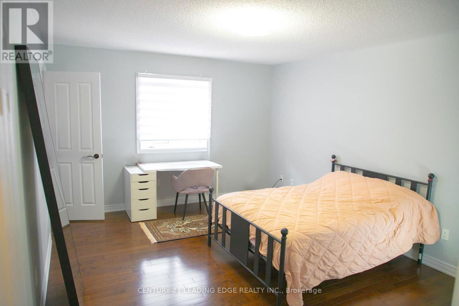 112 LORMEL GATE Image 25