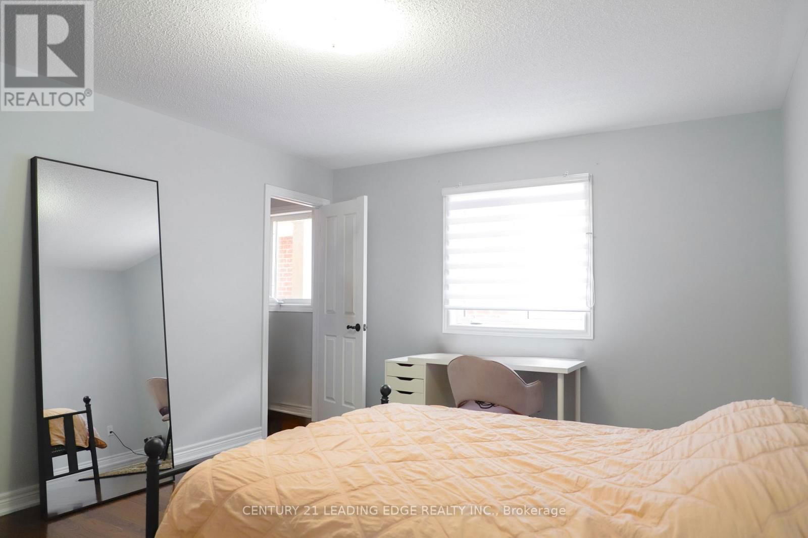 112 LORMEL GATE Image 26