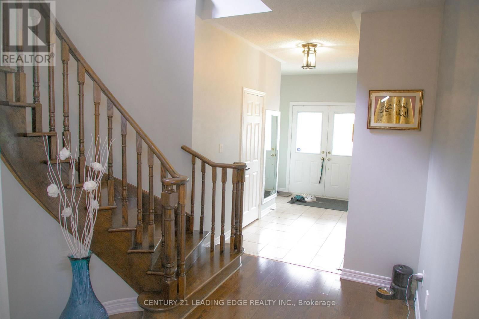 112 LORMEL GATE Image 9