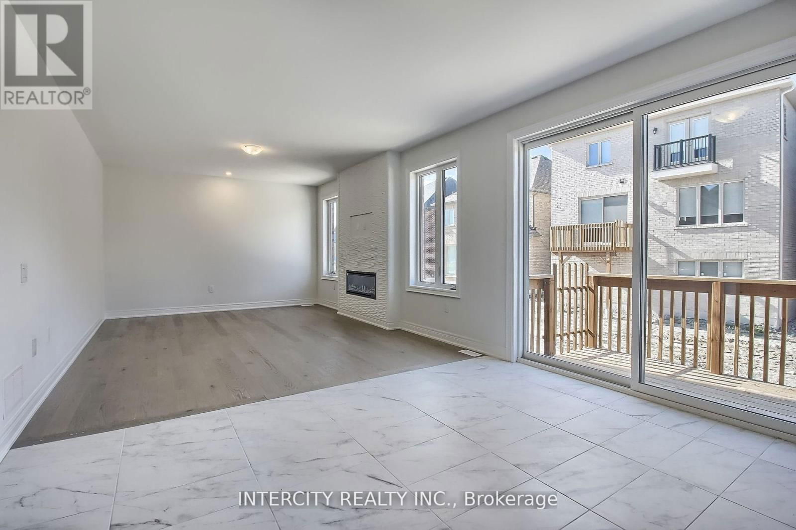 331 SEAVIEW HEIGHTS Image 15