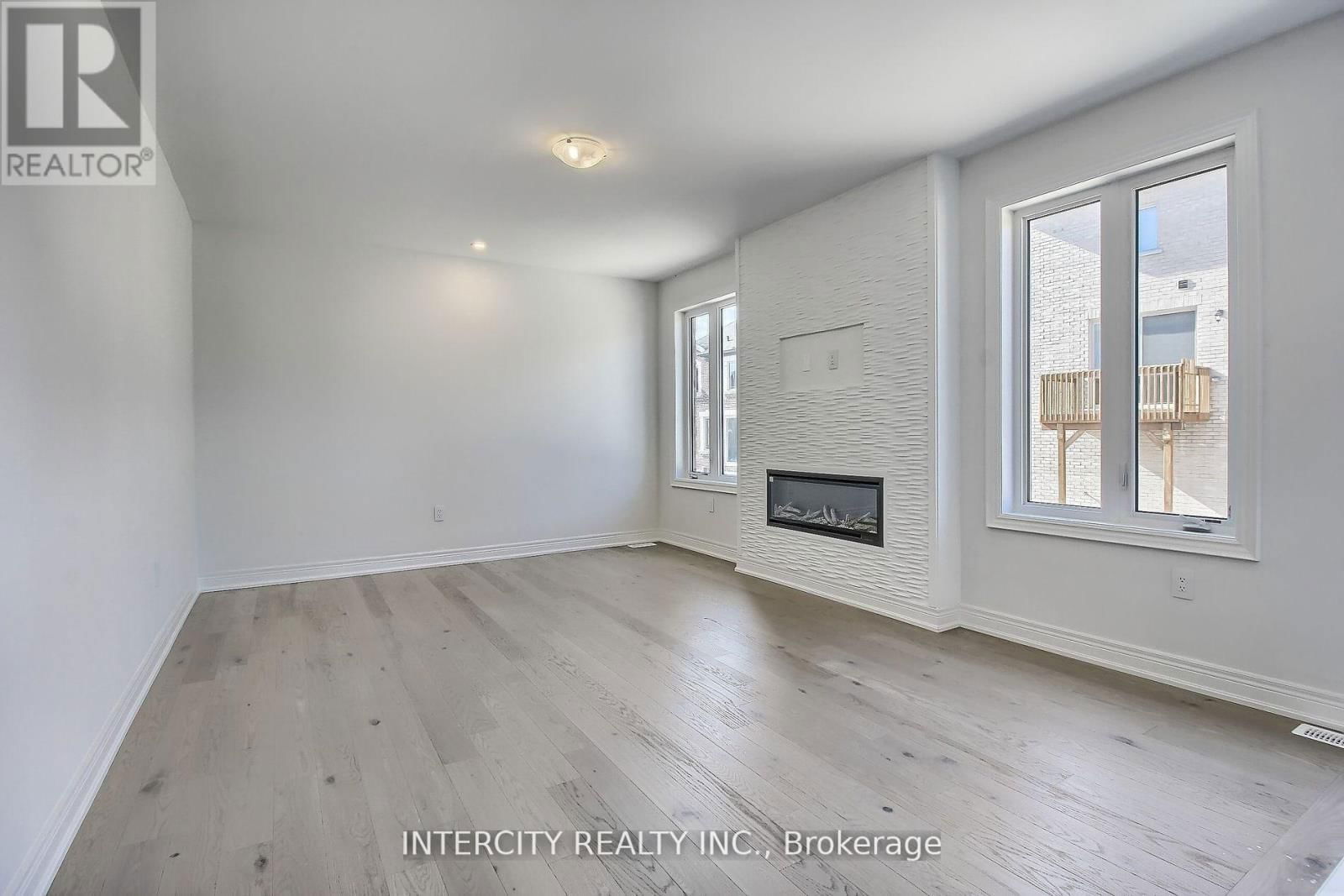331 SEAVIEW HEIGHTS Image 17