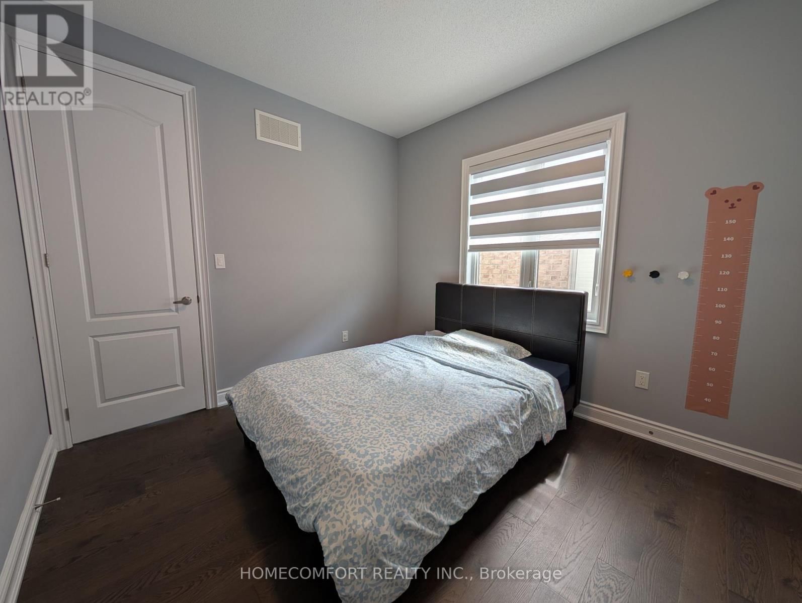 230 PARADELLE DRIVE Image 22