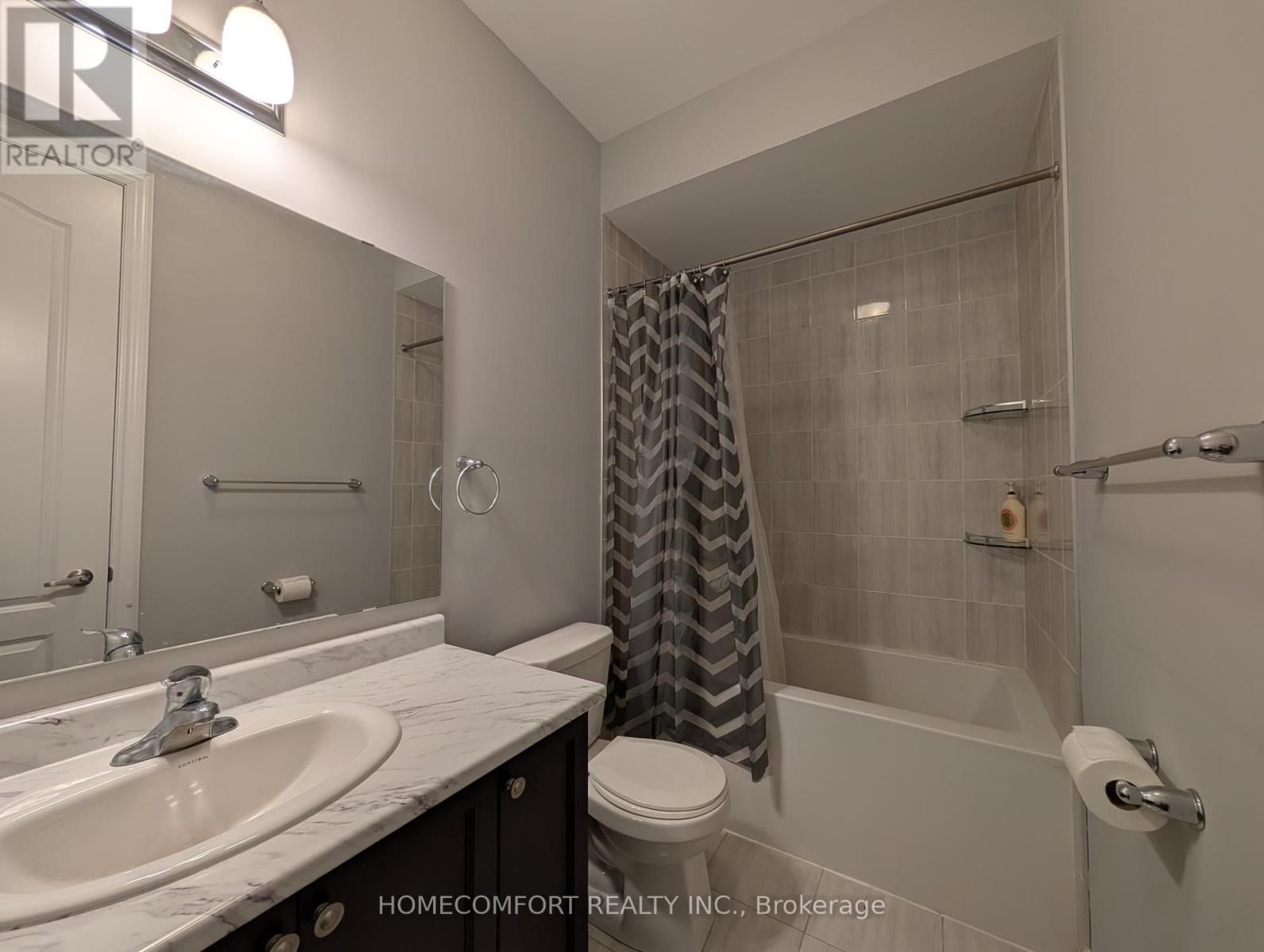 230 PARADELLE DRIVE Image 29