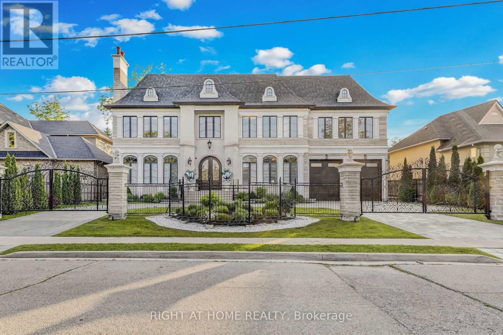 10 YONGEVIEW AVENUE Image 2