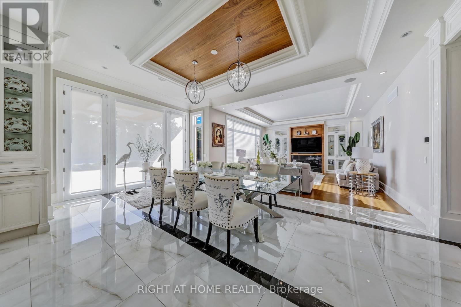 10 YONGEVIEW AVENUE Image 21