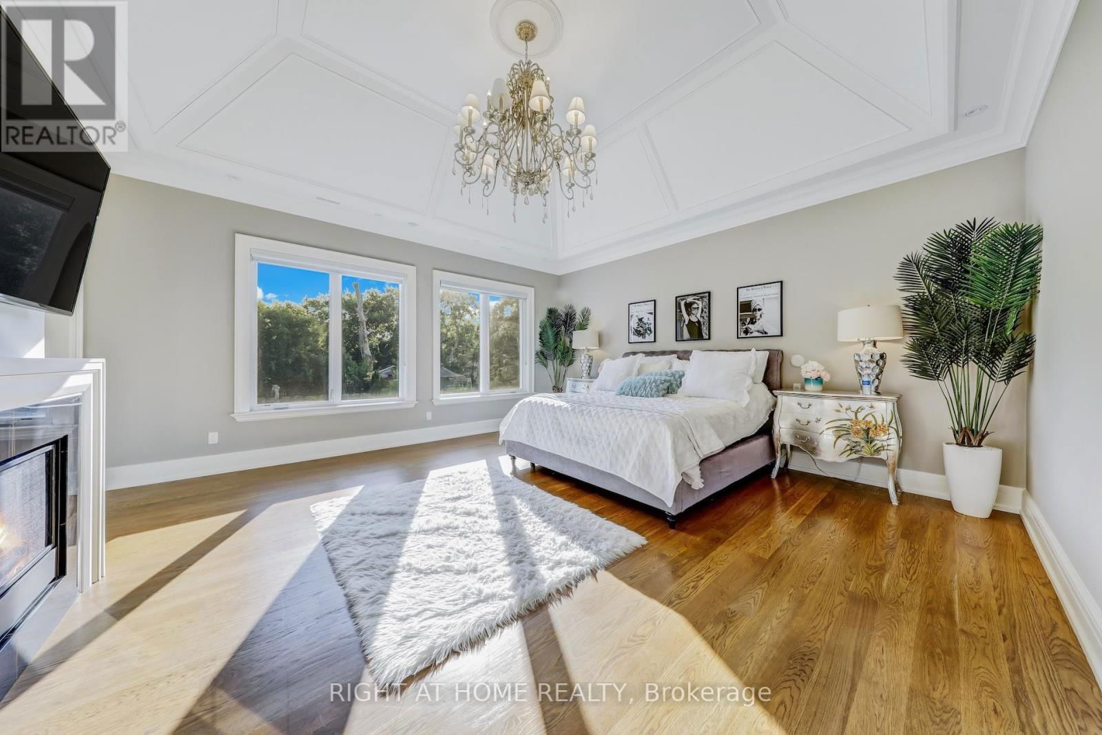 10 YONGEVIEW AVENUE Image 32