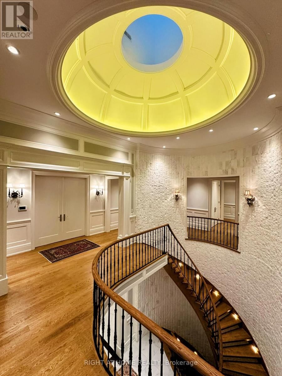 10 YONGEVIEW AVENUE Image 34