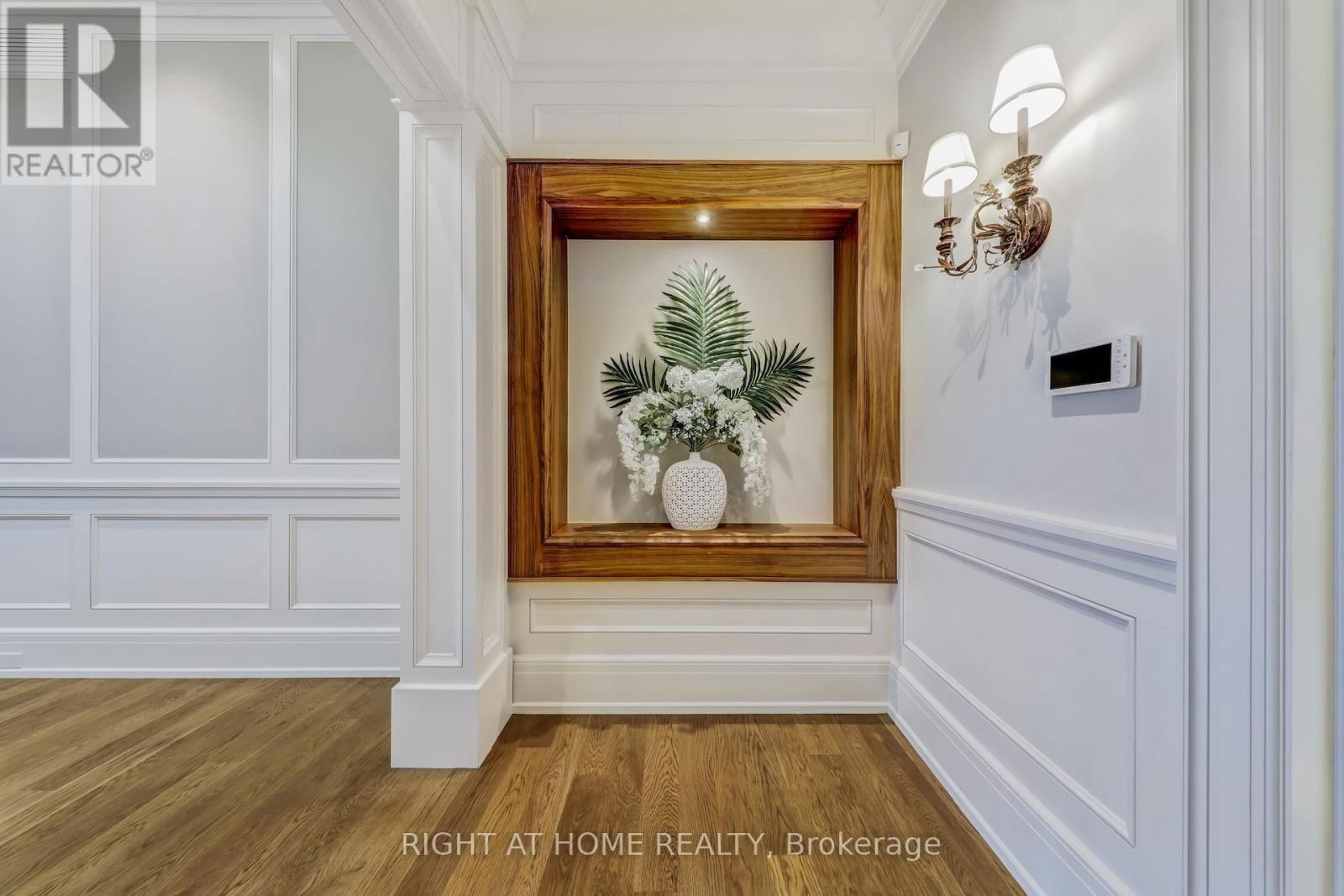 10 YONGEVIEW AVENUE Image 36