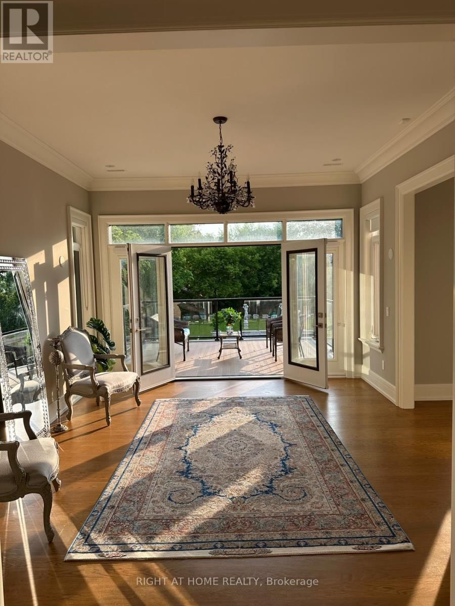 10 YONGEVIEW AVENUE Image 38