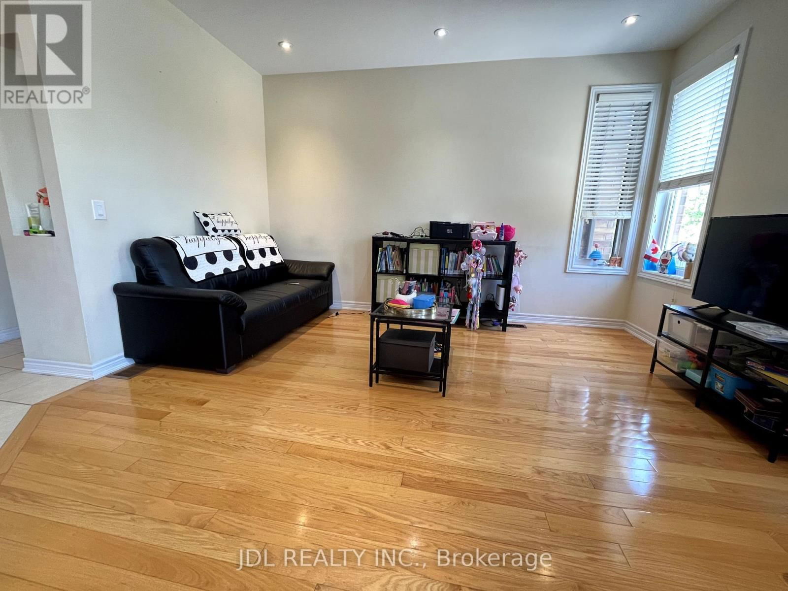 167 SHIRRICK DRIVE Image 15