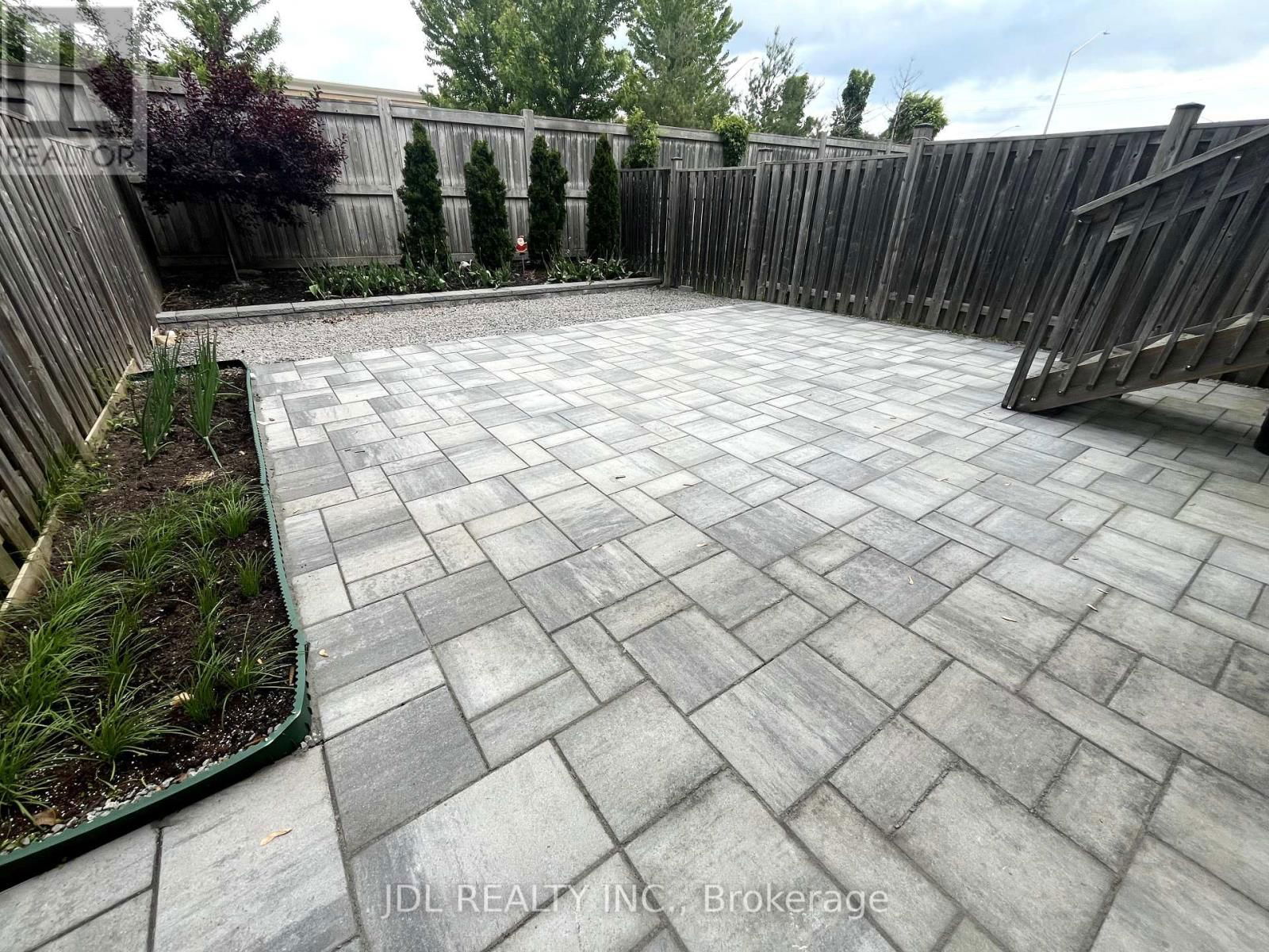 167 SHIRRICK DRIVE Image 27