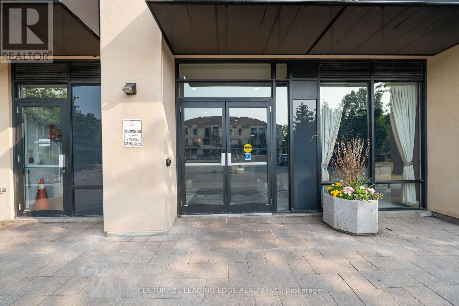 1112 - 520 STEELES AVENUE WEST Image 30