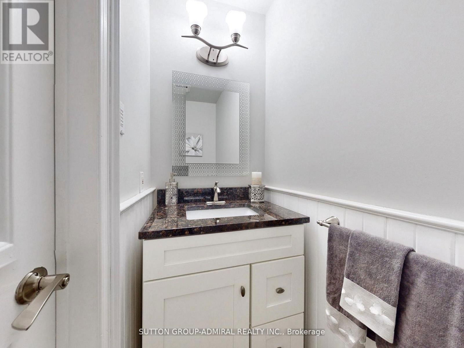 308 PETHERAM PLACE Image 18