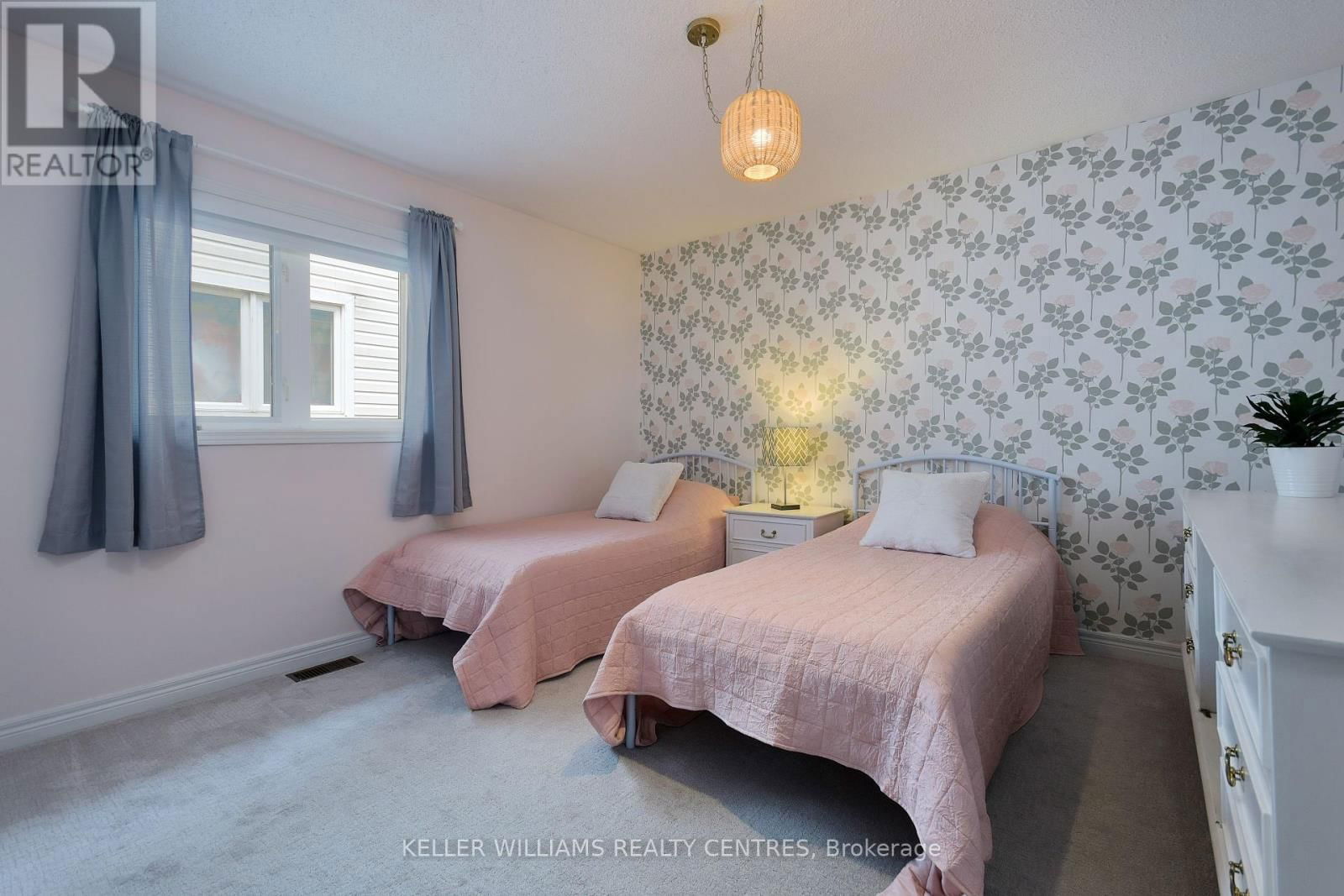 21 GLASGOW CRESCENT Image 18