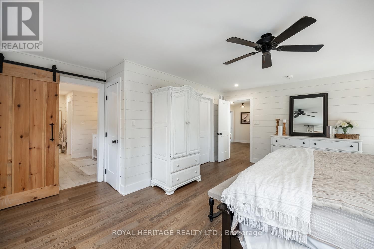 99 SECOND AVENUE Image 26