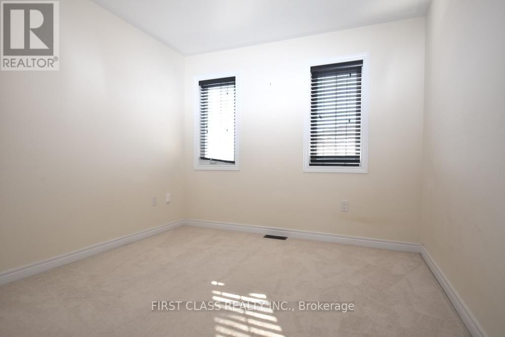 101 FIMCO CRESCENT Image 14