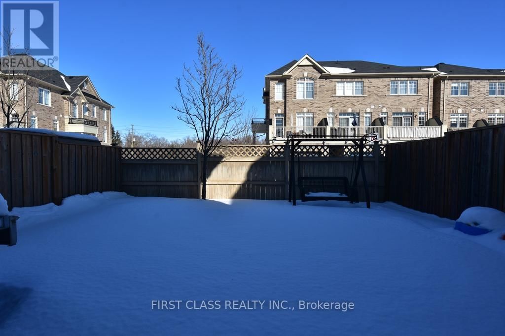 101 FIMCO CRESCENT Image 20